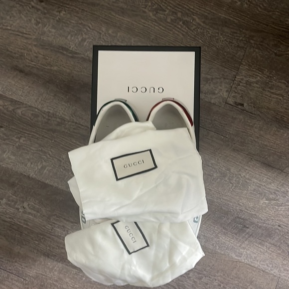 Gucci - Picture 3 of 6